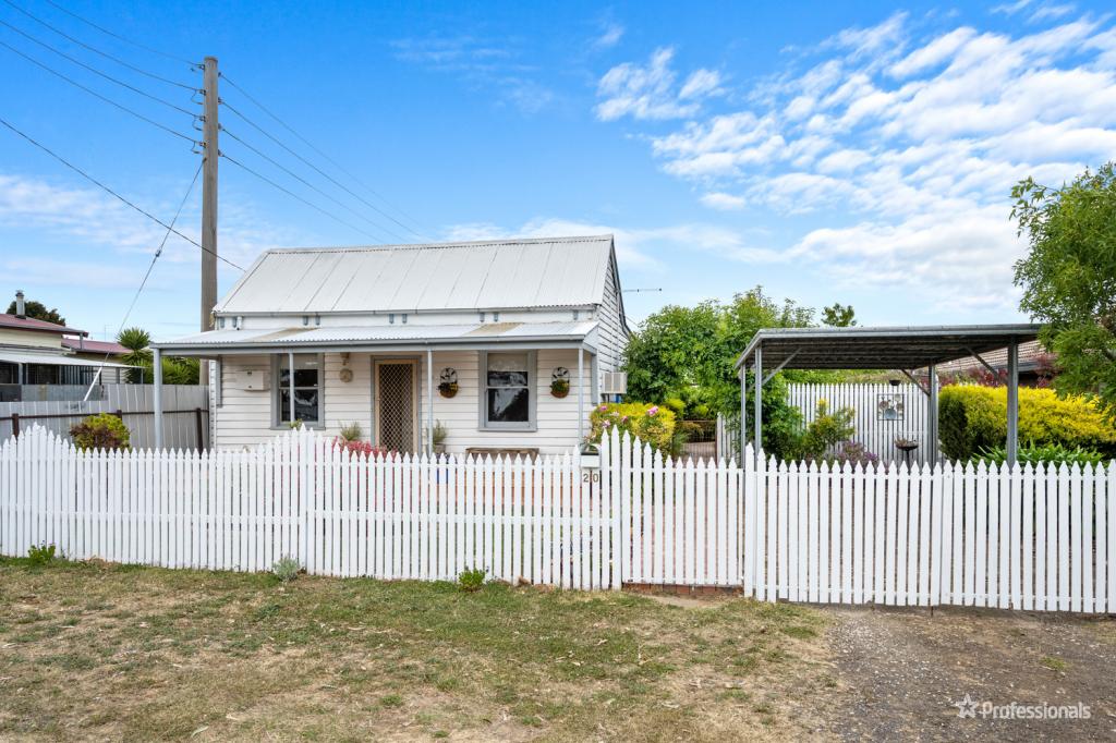 20 Cadle St, Maryborough, VIC 3465