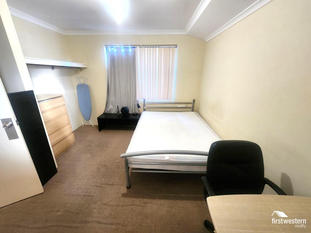 Room 1/12 Dulles Way, Clarkson, WA 6030