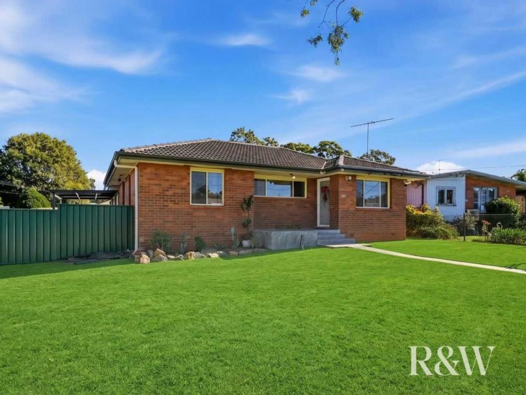 64 Mcmurdo Ave, Tregear, NSW 2770