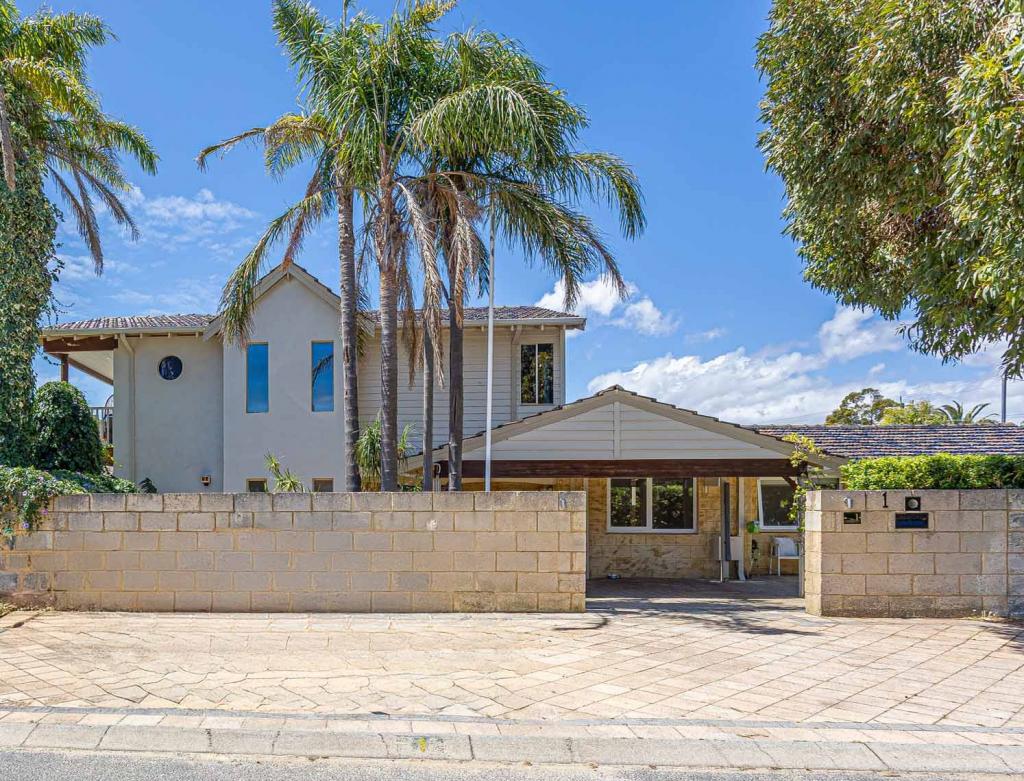 1 Sulina Pl, Kallaroo, WA 6025