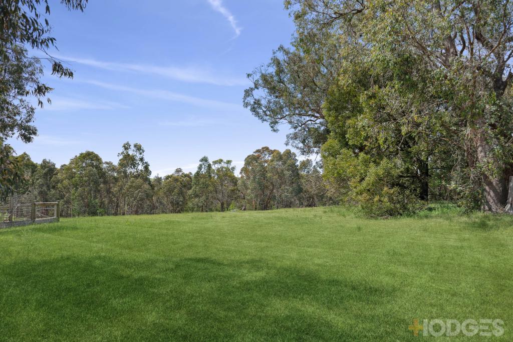 32 Baden Dr, Wandong, VIC 3758