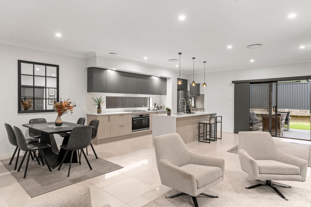 215 Terry Rd, Box Hill, NSW 2765