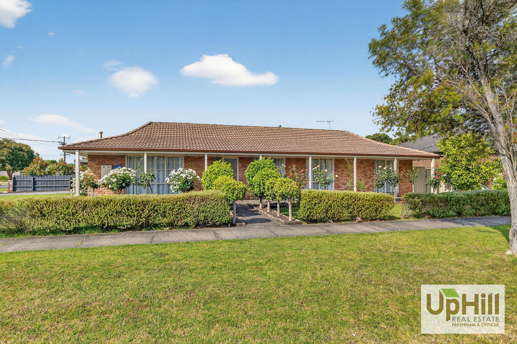 6 Guest Rd, Pakenham, VIC 3810