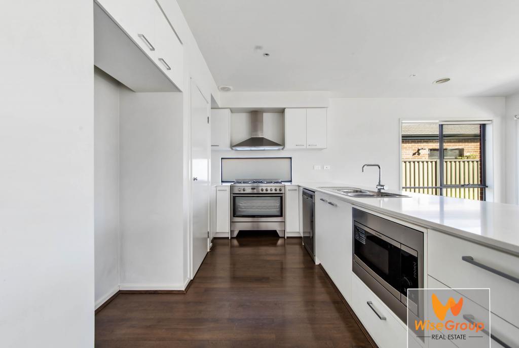 5 Blue Bush Way, Cranbourne East, VIC 3977