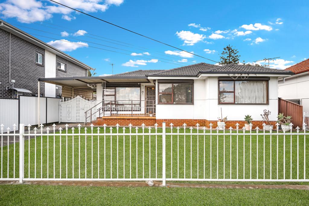 32 Gill Ave, Liverpool, NSW 2170