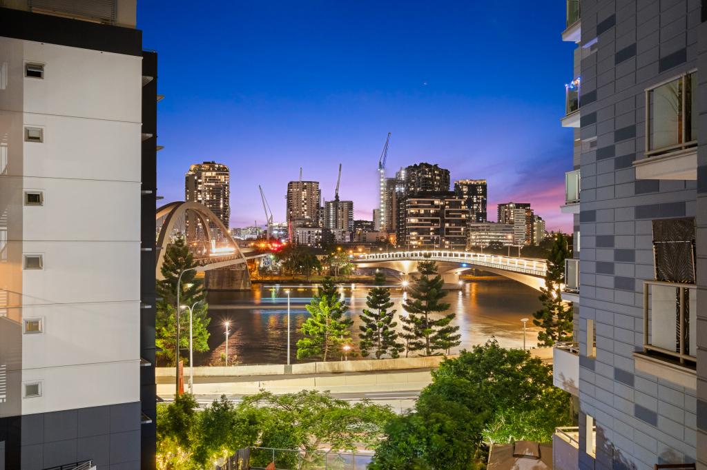 2403/92 Quay St, Brisbane City, QLD 4000