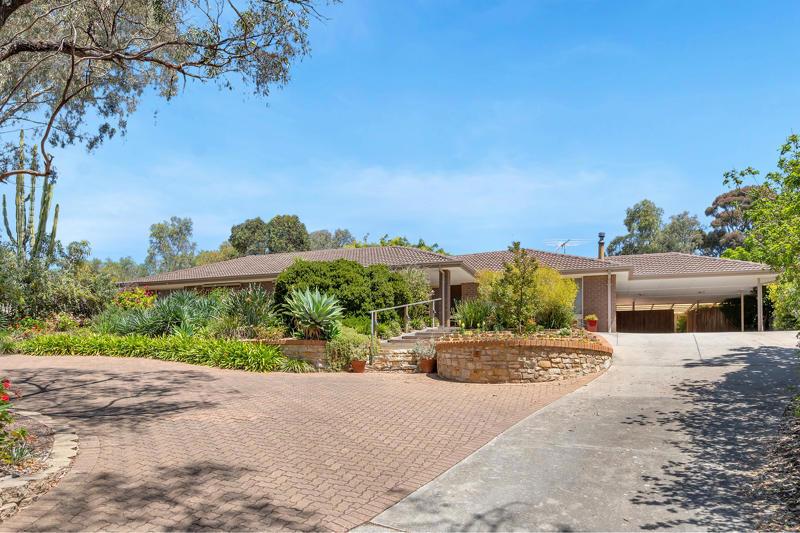 147 Target Hill Rd, Greenwith, SA 5125