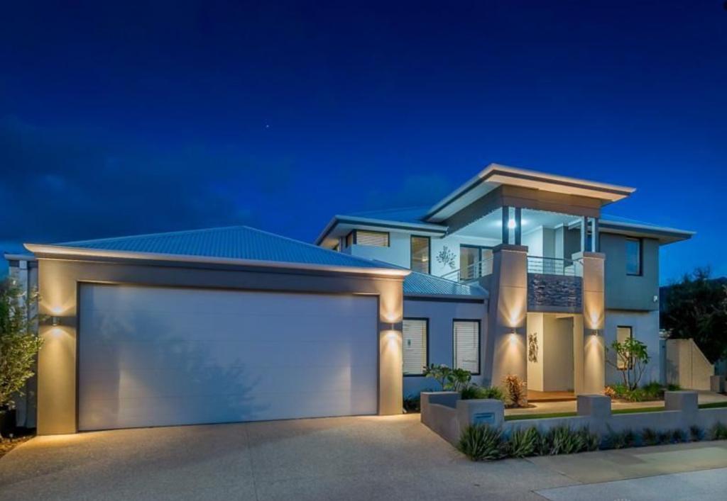 11 Piermont Ave, Burns Beach, WA 6028