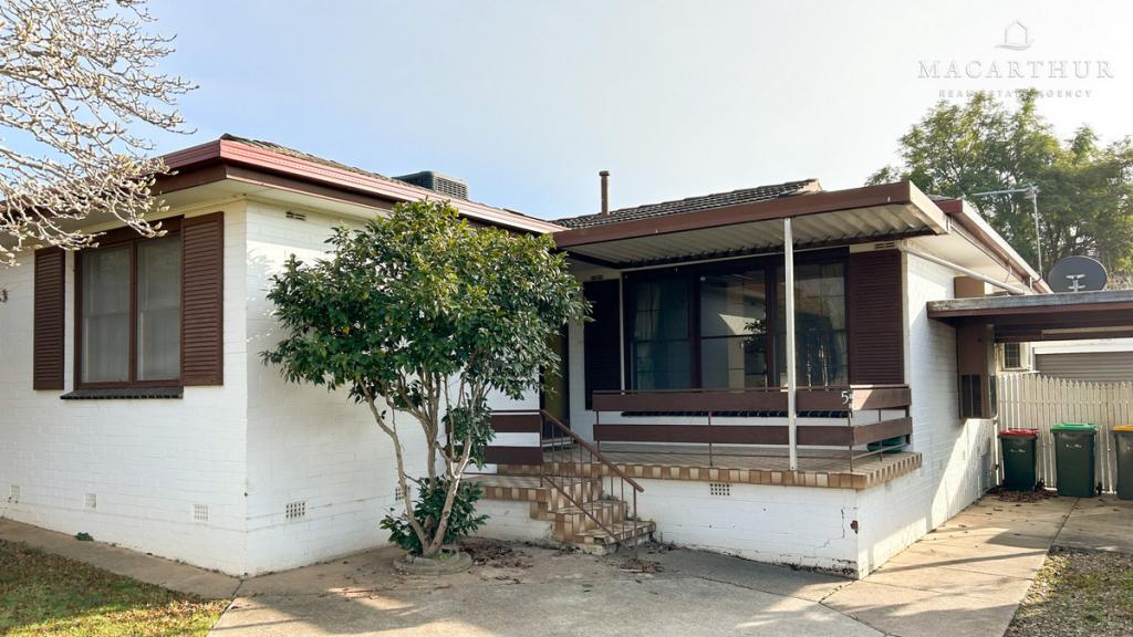 5 Willow St, Kooringal, NSW 2650