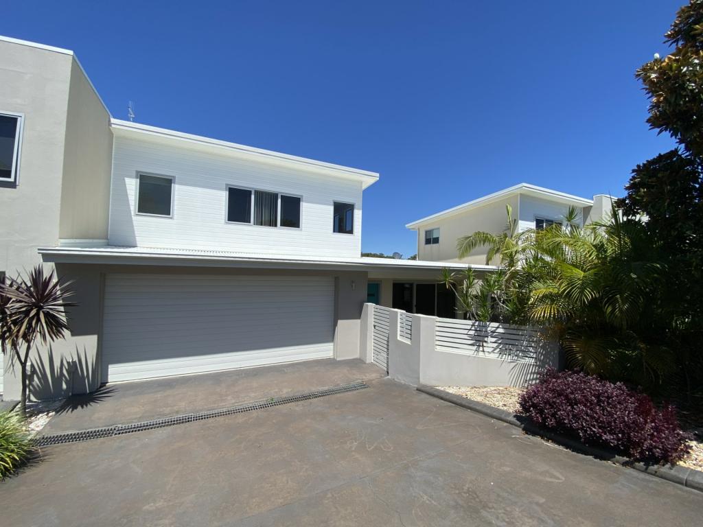 9/33-37 Emerald Dr, Diamond Beach, NSW 2430
