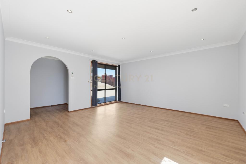 27 Claypole St, Ambarvale, NSW 2560
