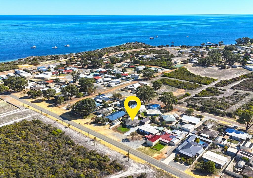 12 Thomas St, Leeman, WA 6514