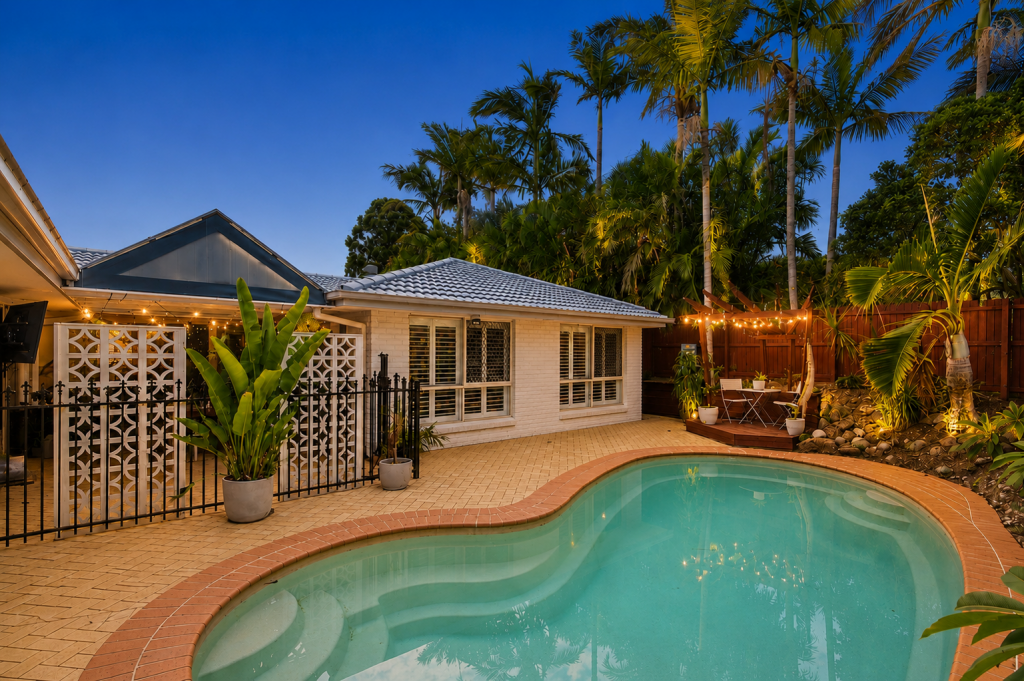 3 Azure Cres, Griffin, QLD 4503