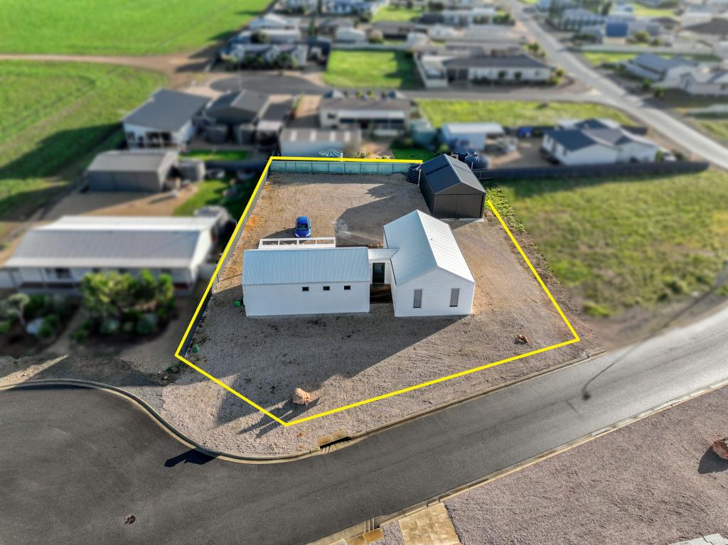 4 Neptune Ct, Point Turton, SA 5575