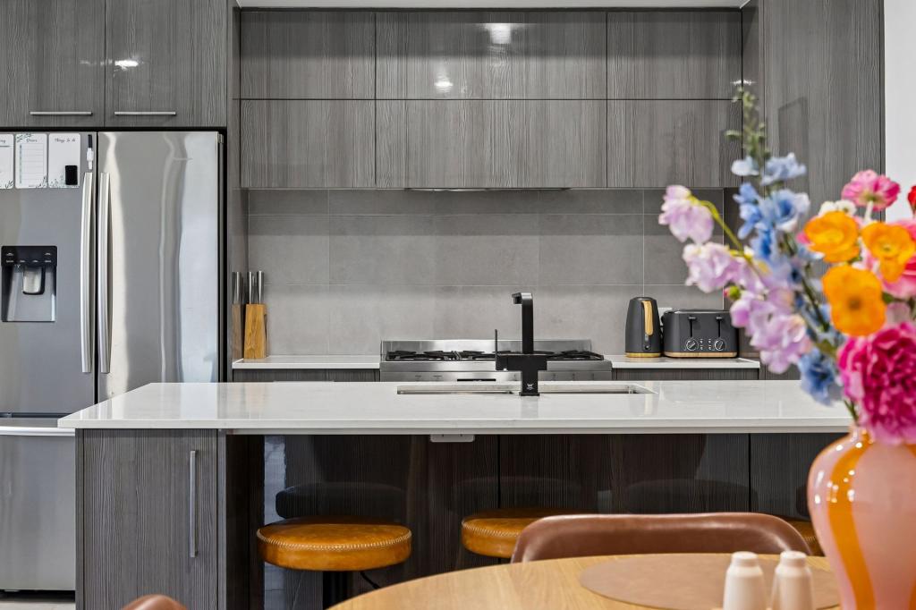 23 Chesterfield Tce, Hilbert, WA 6112