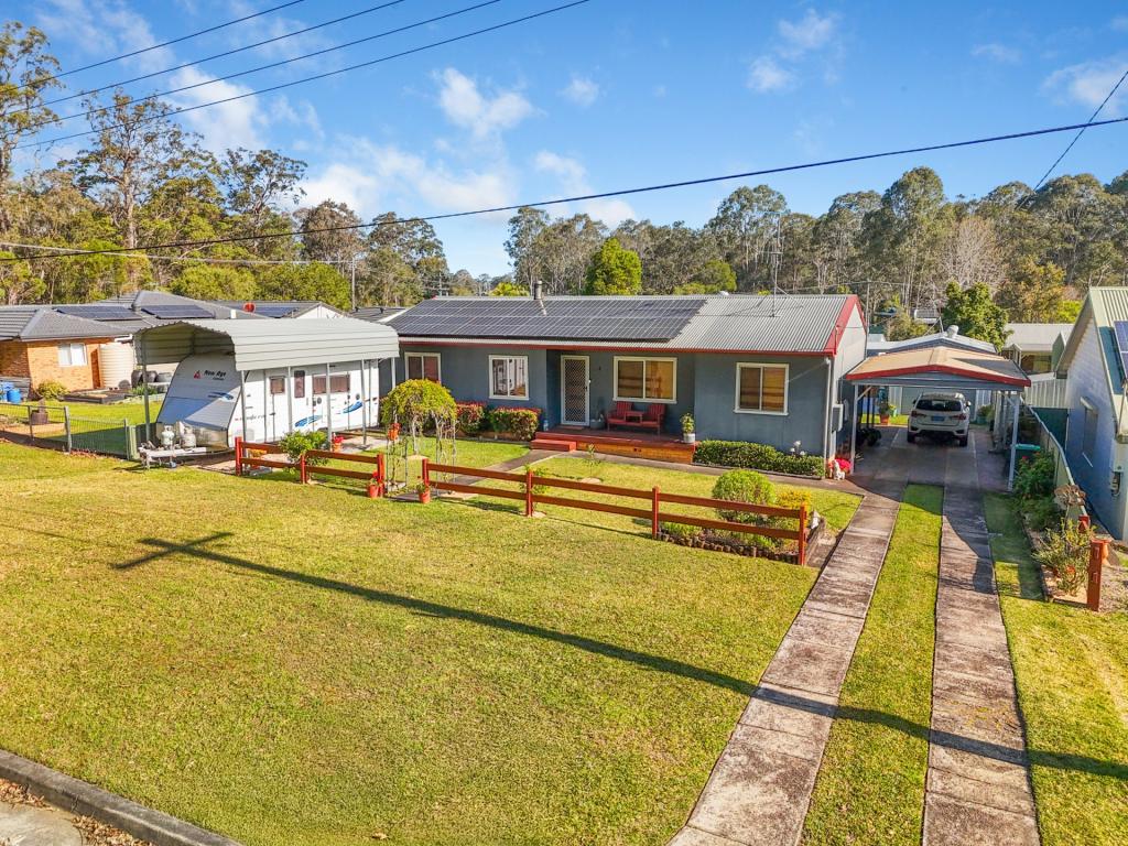 4 Taree St, Lansdowne, NSW 2430