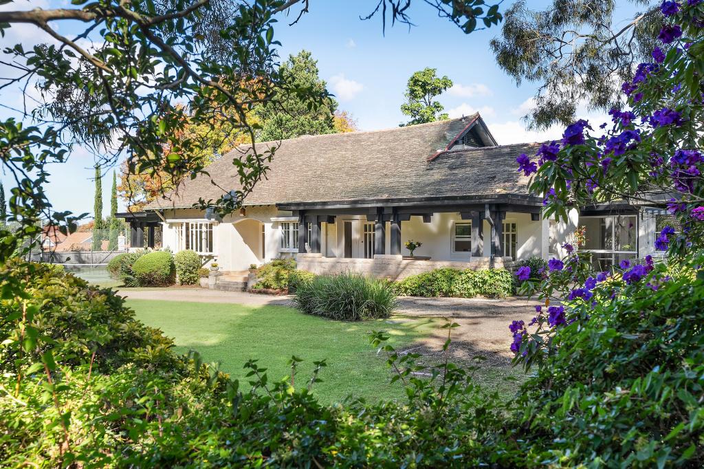 36 HASTINGS RD, WARRAWEE, NSW 2074