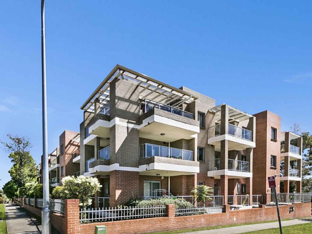 16/154-156 BRIDGE RD, WESTMEAD, NSW 2145