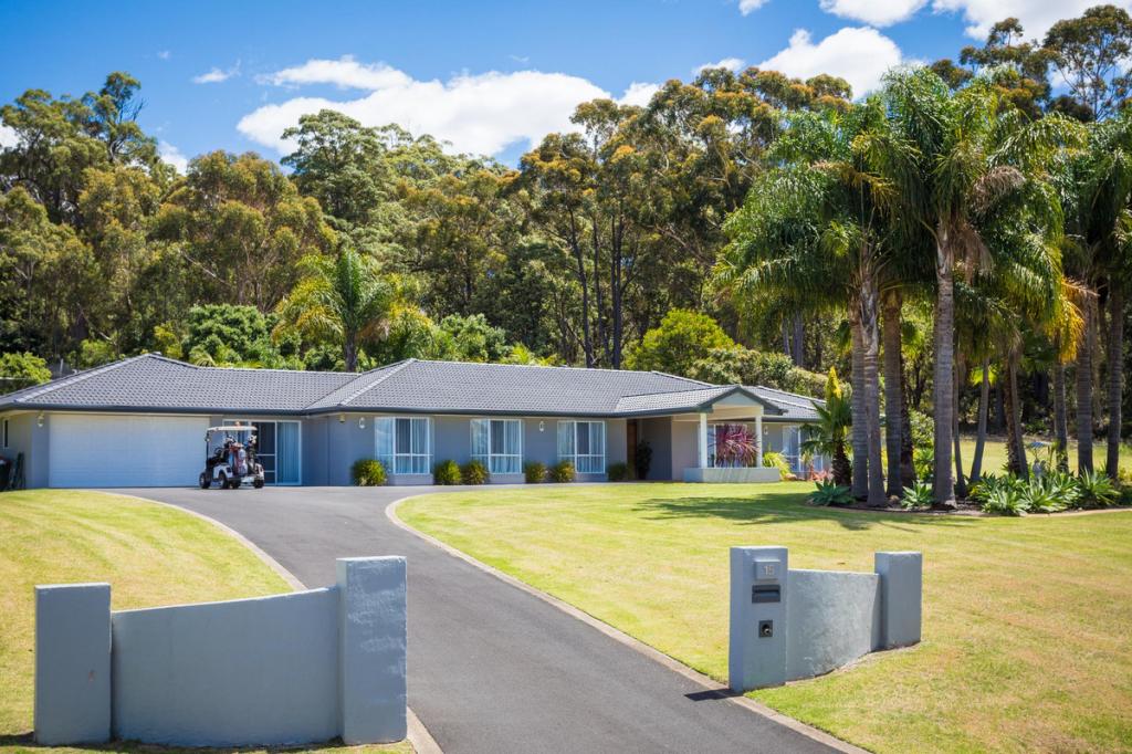 15 Tristania Ct, Tura Beach, NSW 2548