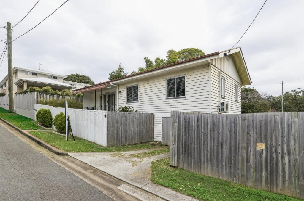 3 Glen Kedron Lane, Kedron, QLD 4031