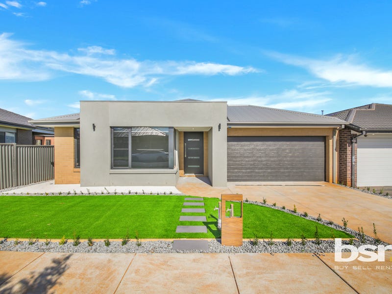 16 BRASILIA ST, STRATHTULLOH, VIC 3338