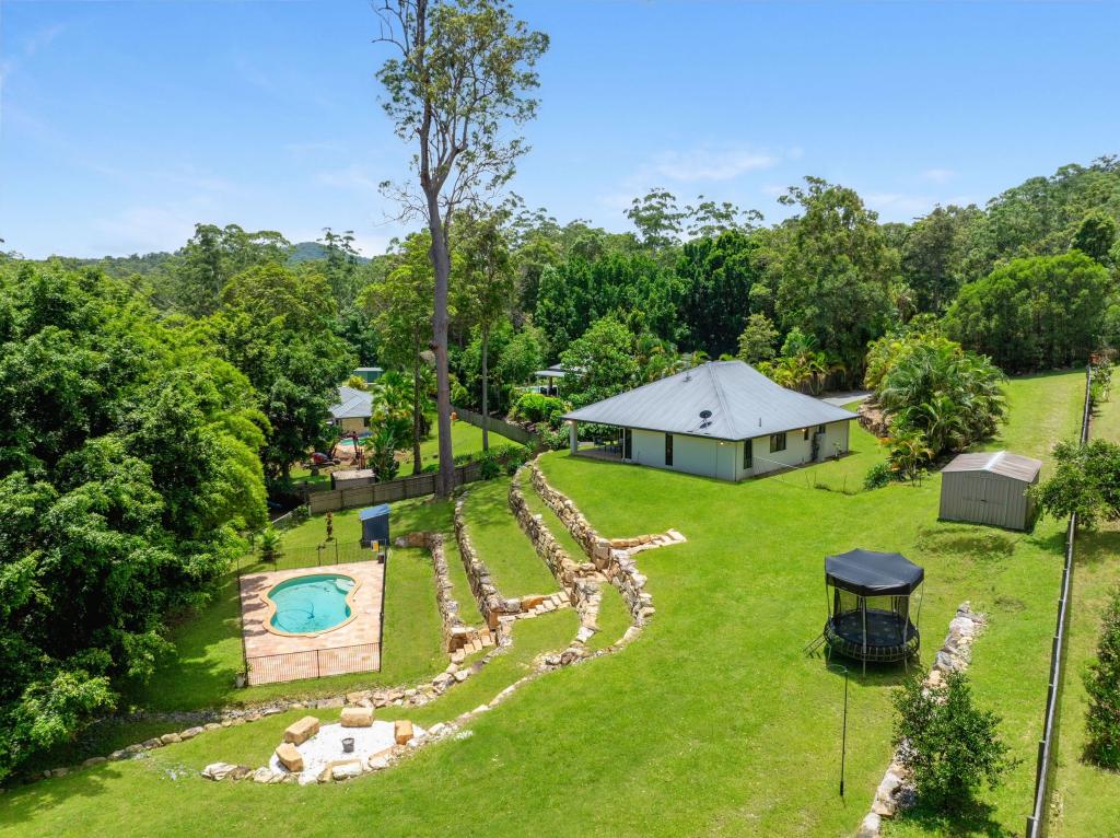 5 Lomatia Ct, Bonogin, QLD 4213