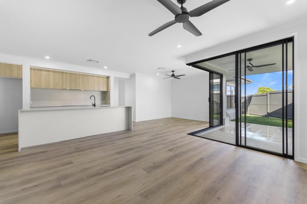 38 Sandpiper Tce, Worongary, QLD 4213