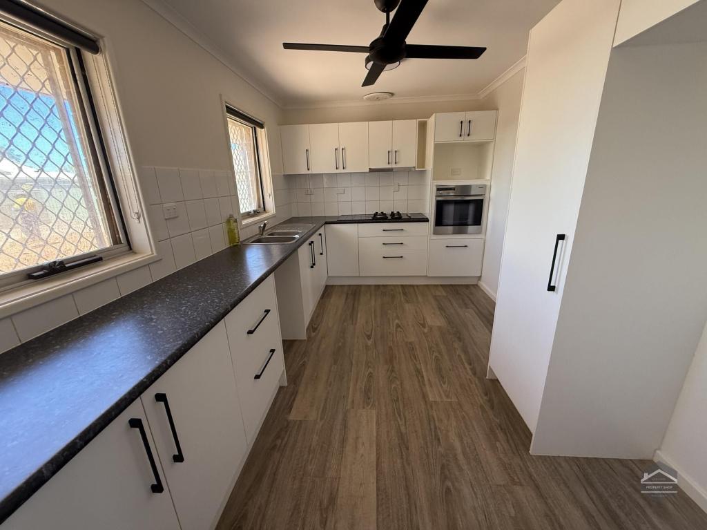 5 Pettit Pl, South Hedland, WA 6722