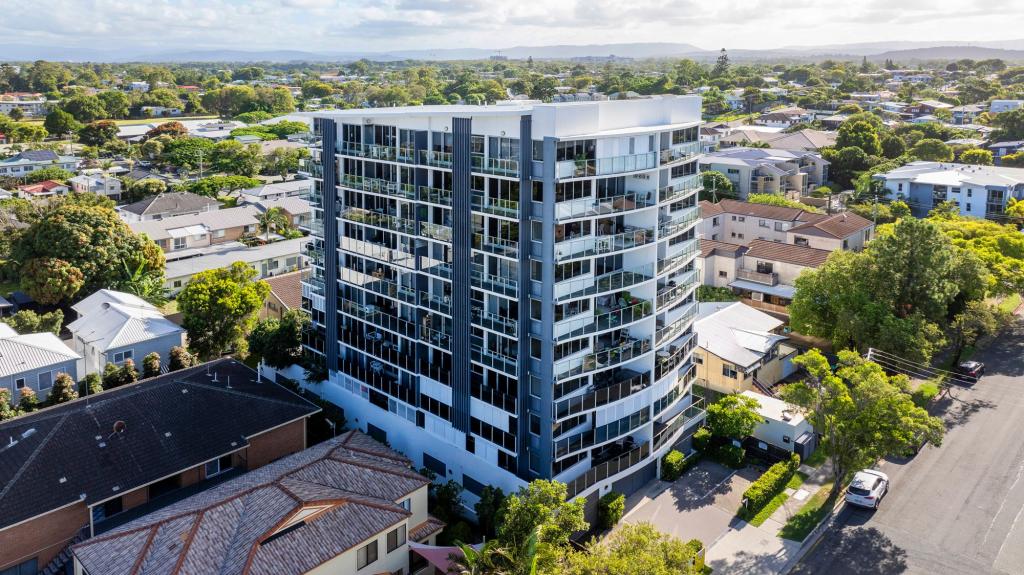 11/14-16 Bright Ave, Labrador, QLD 4215