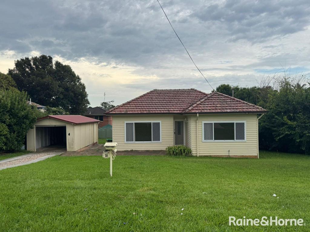 18 High St, Campbelltown, NSW 2560