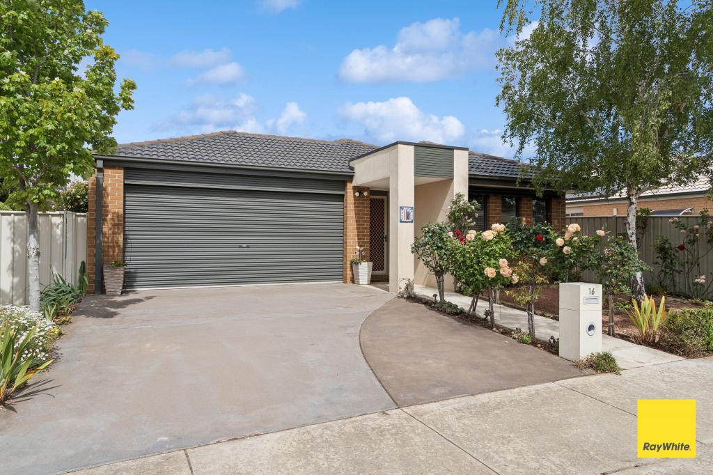 16 Barnett Dr, Kangaroo Flat, VIC 3555