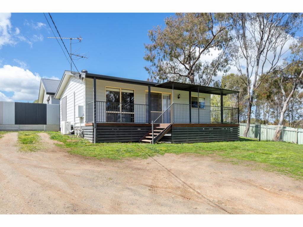 594 Osborne St, Lavington, NSW 2641