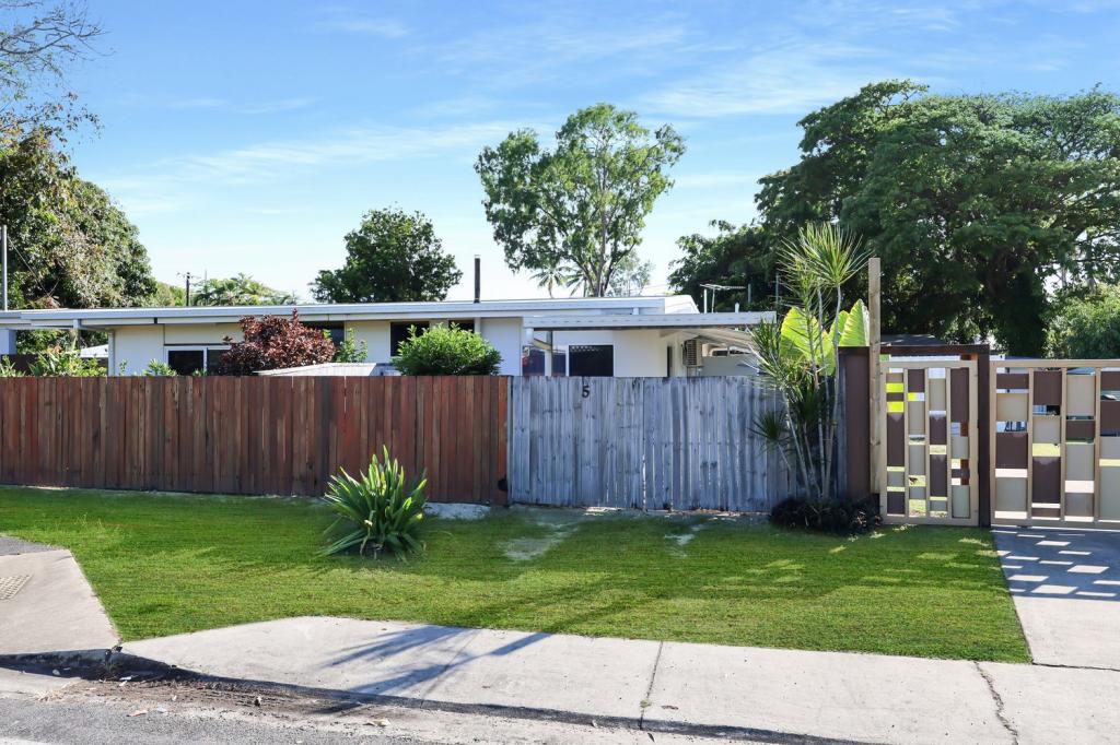 5/39 Hibiscus Lane, Holloways Beach, QLD 4878