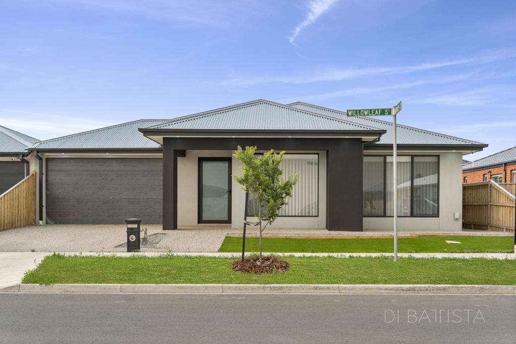 24 WILLOWLEAF ST, BEVERIDGE, VIC 3753