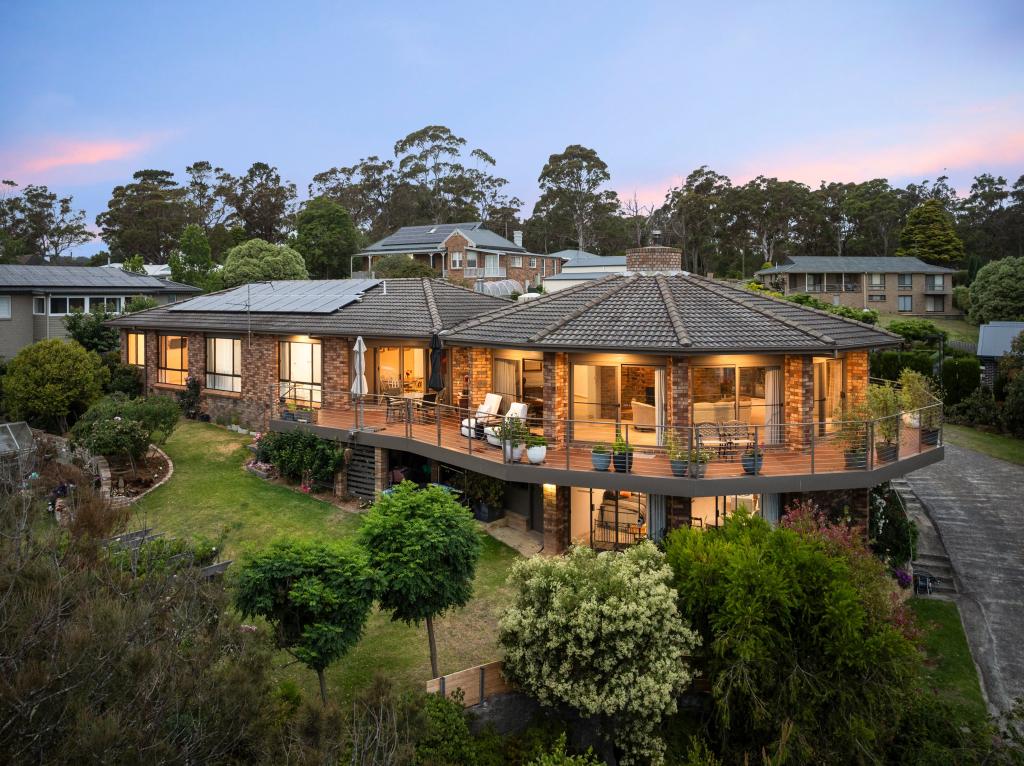 56 OXLEY DR, MITTAGONG, NSW 2575