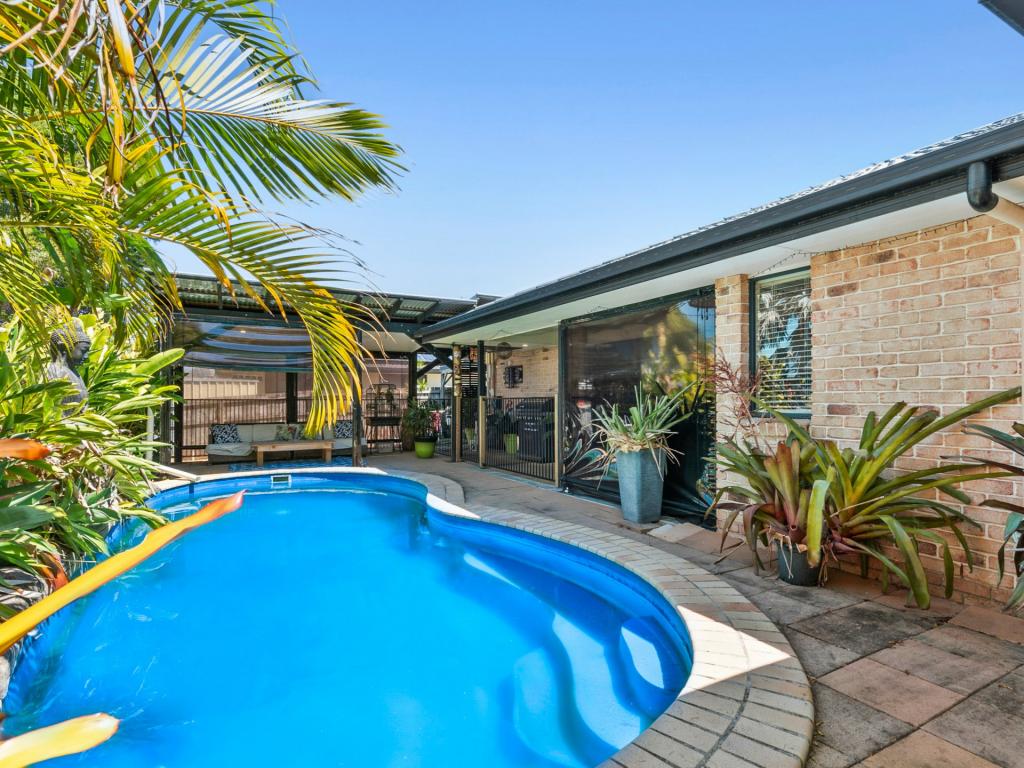 1 Carree St, Caloundra West, QLD 4551