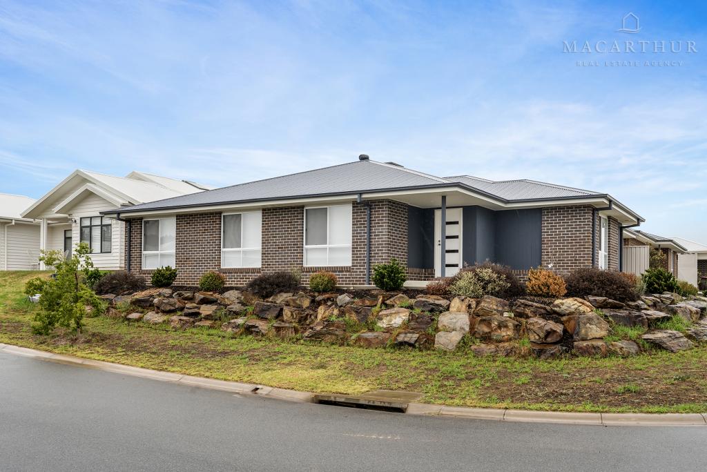 163 Valencia Dr, Gobbagombalin, NSW 2650