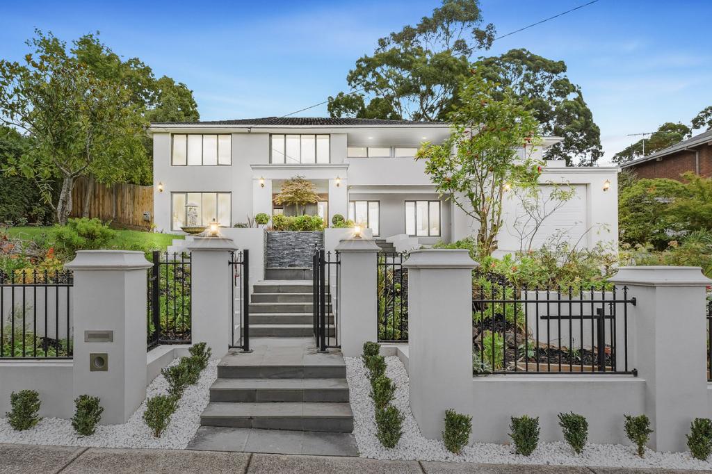 11 WINTERTON DR, WHEELERS HILL, VIC 3150