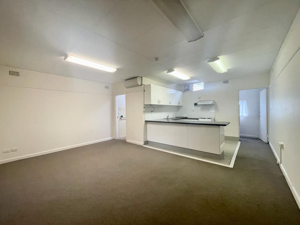 1/204 BELMORE RD, RIVERWOOD, NSW 2210