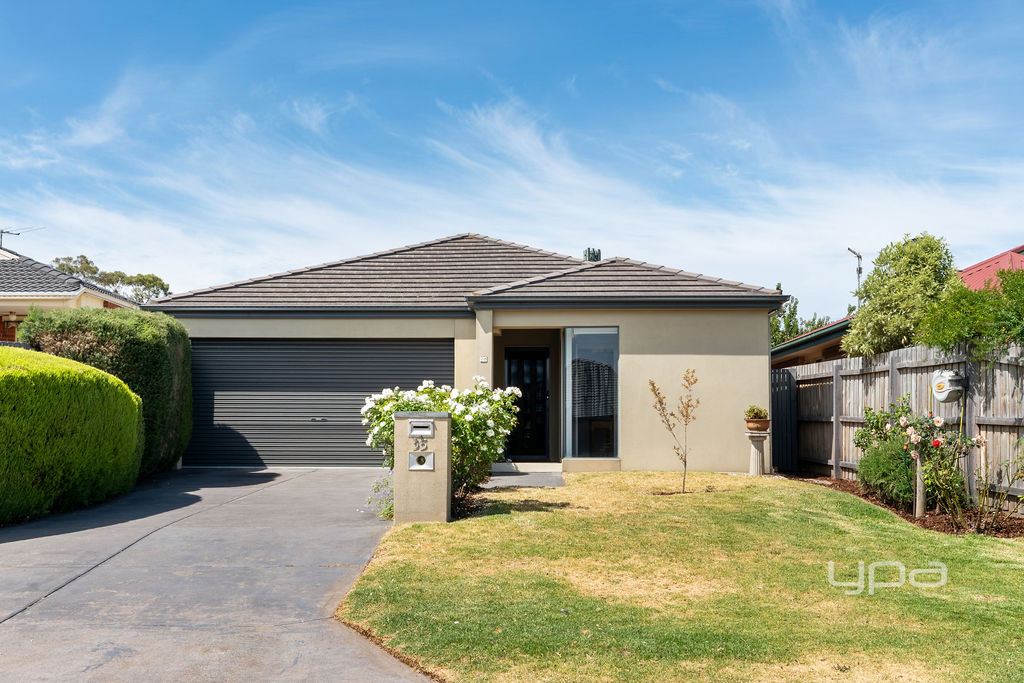 35 Burunda Rd, Rosebud, VIC 3939