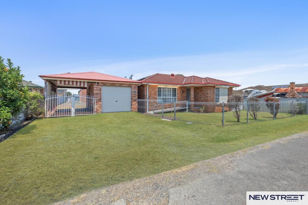 17A PARK ST, SWANSEA, NSW 2281