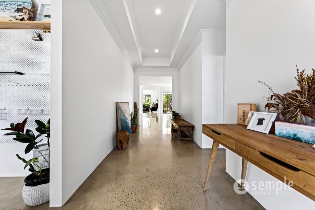 3 Figtree Ave, Lake Coogee, WA 6166