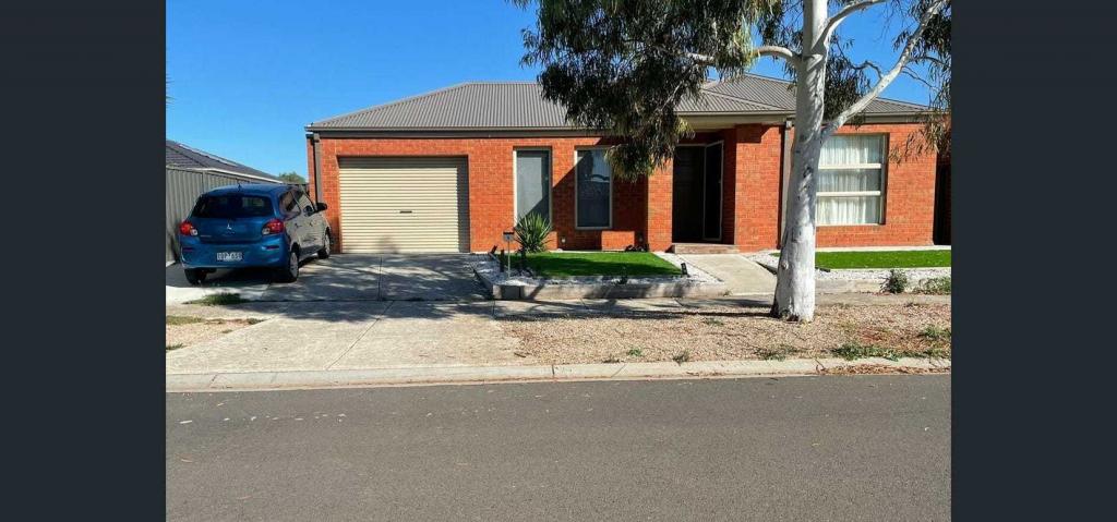 3 Weavers St, Manor Lakes, VIC 3024