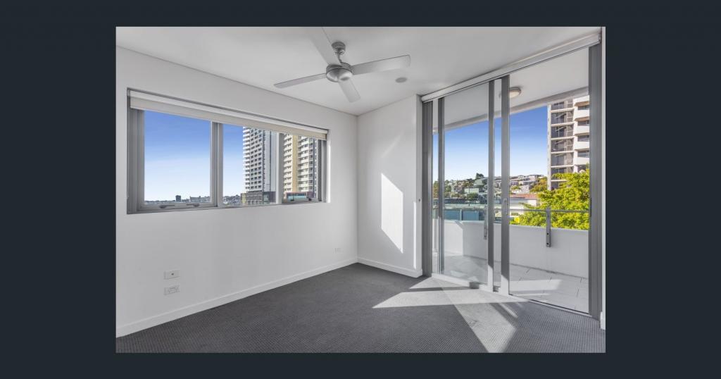 1037/16 Hamilton Pl, Bowen Hills, QLD 4006