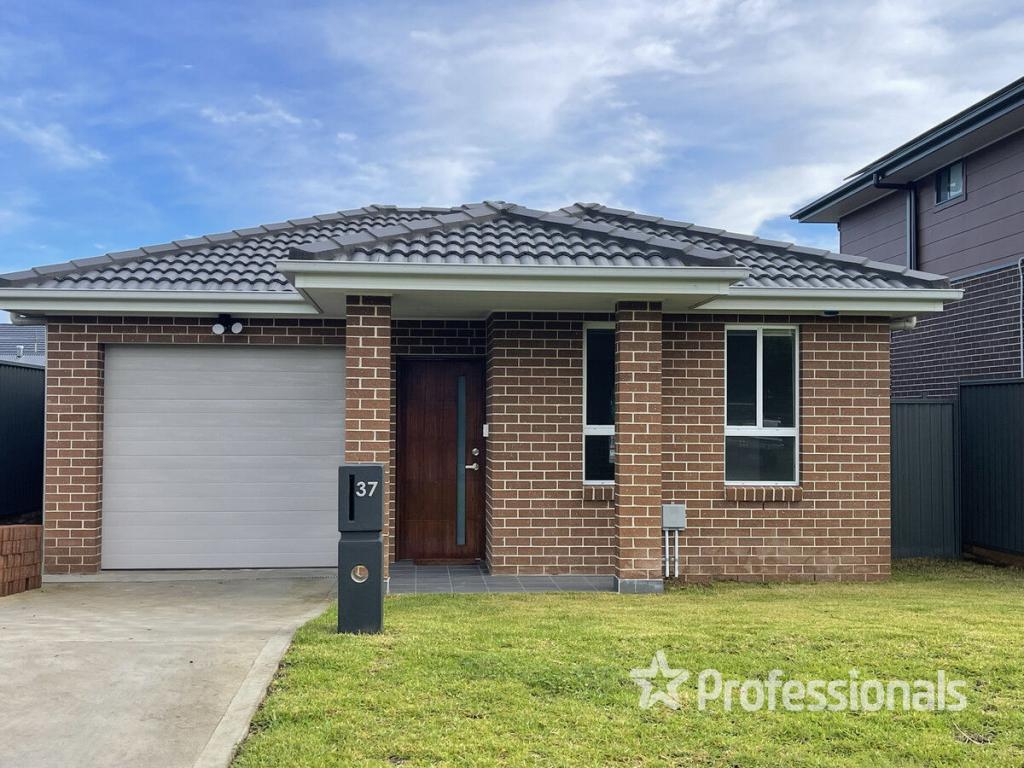 37 Campbell St, Grantham Farm, NSW 2765