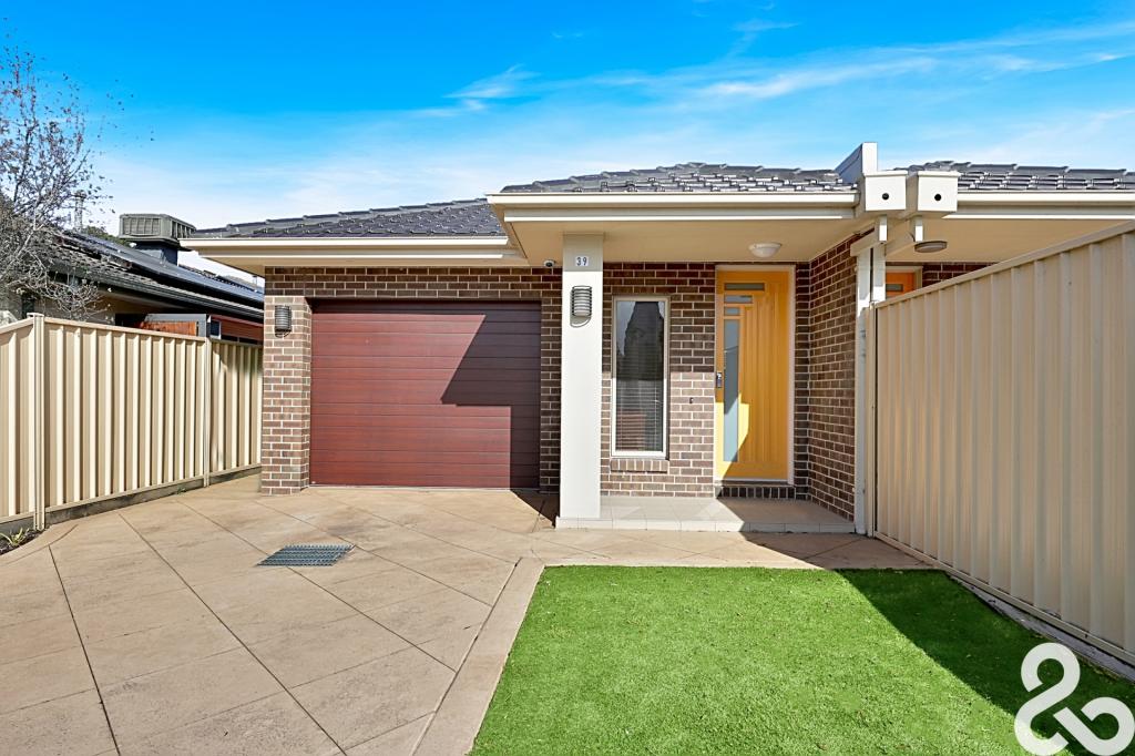 39 Hawkes Dr, Mill Park, VIC 3082