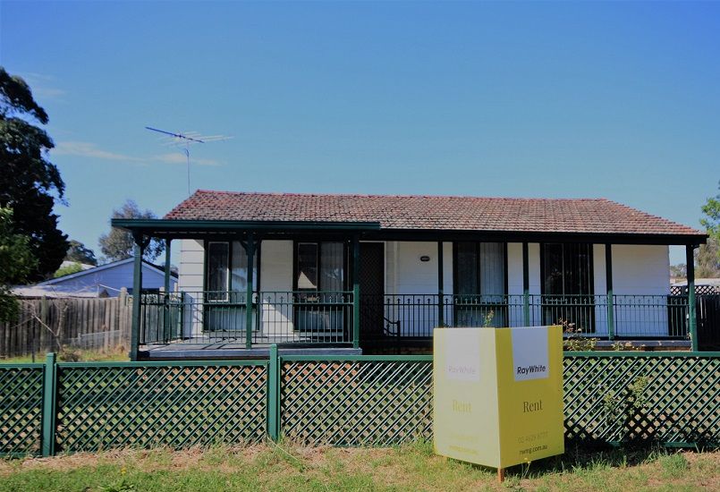 10 Creigan Rd, Bradbury, NSW 2560