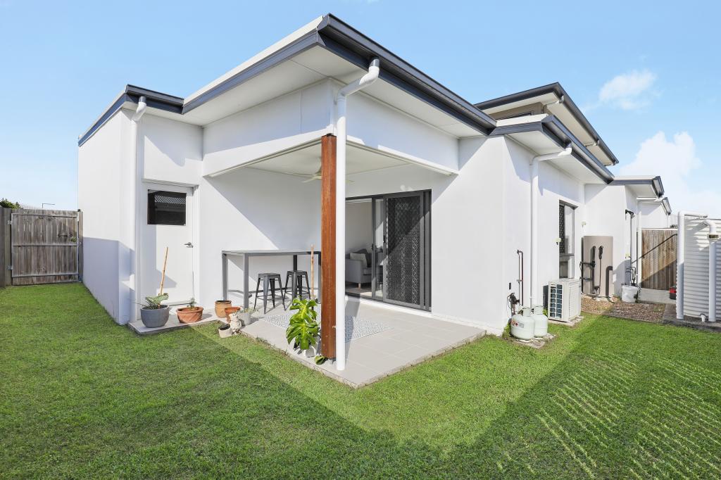 2/1 Archibald Cres, Nirimba, QLD 4551