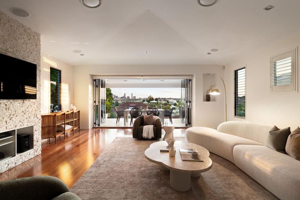 24 Evelyn St, Grange, QLD 4051