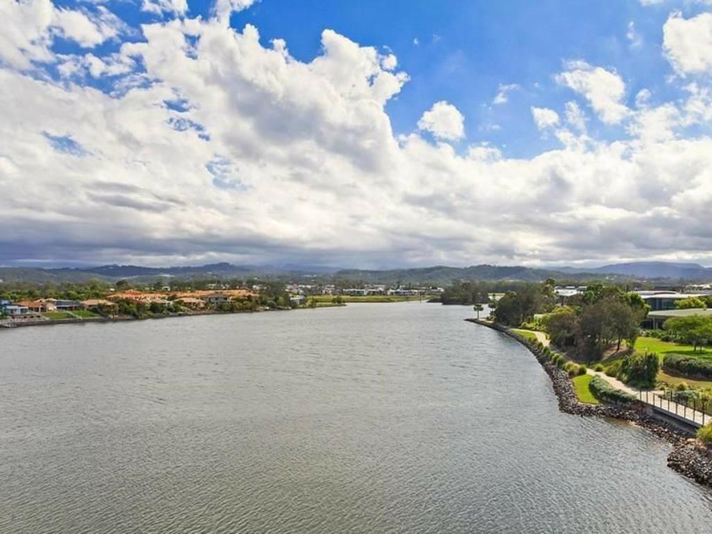 29/9 Moores Cres, Varsity Lakes, QLD 4227